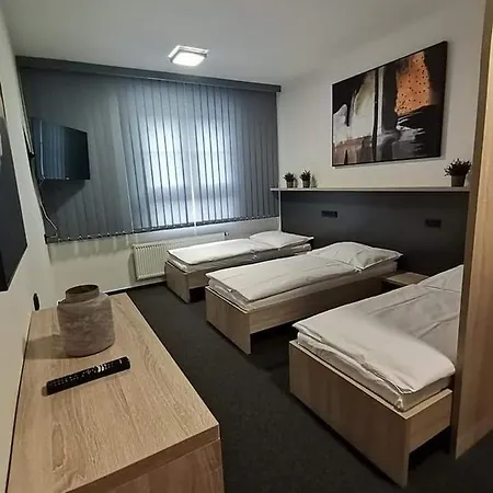 Отель Sareza 3*